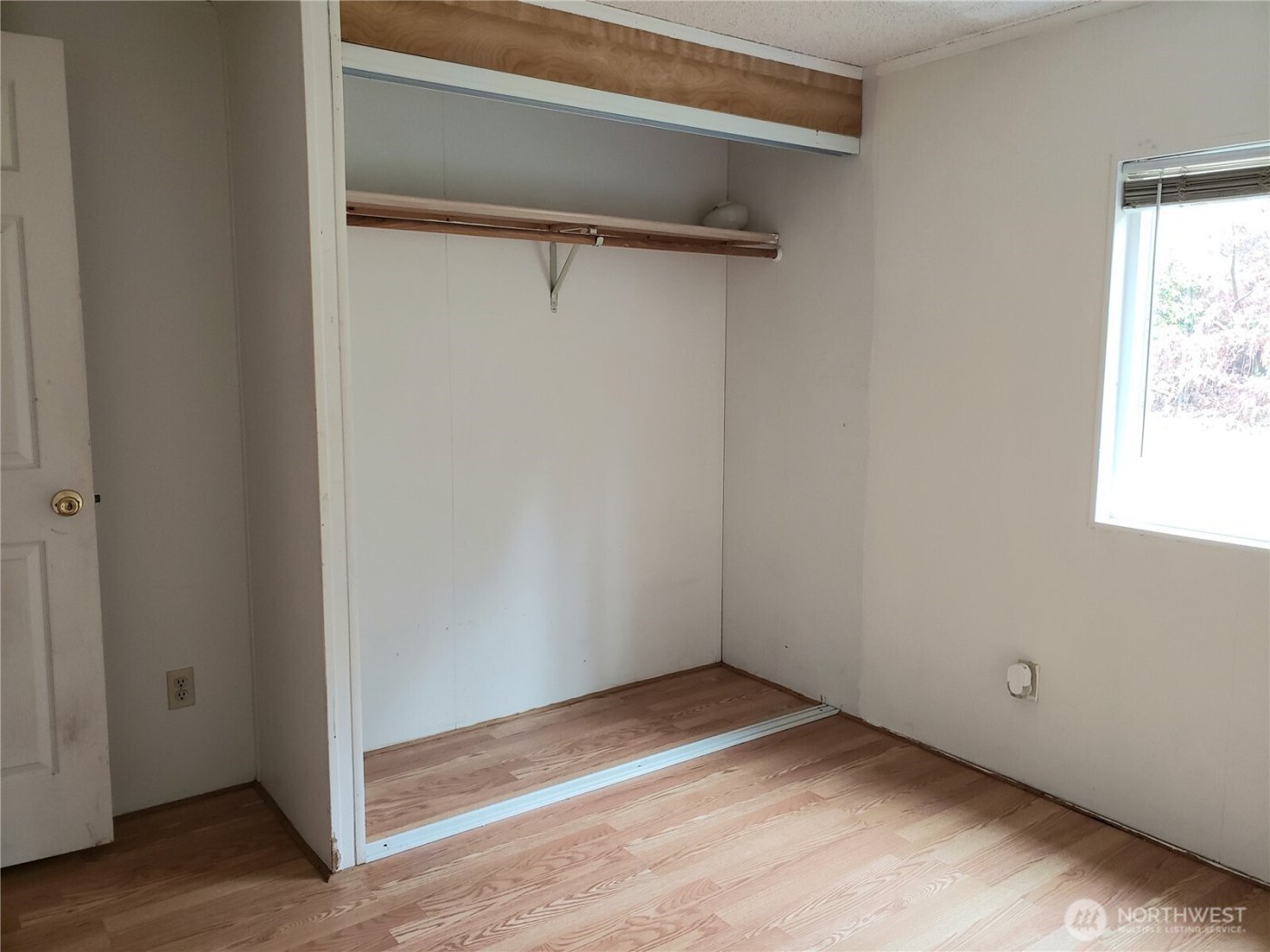 216 205th Avenue E, Lake Tapps, WA 98391-9342