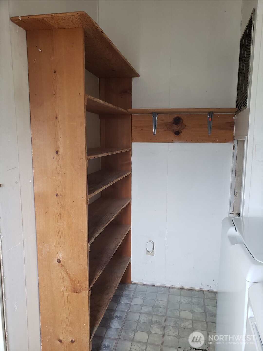 216 205th Avenue E, Lake Tapps, WA 98391-9342