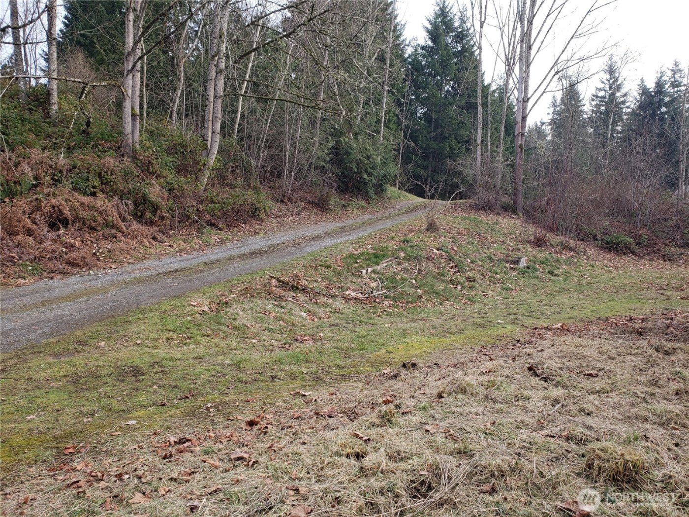 216 205th Avenue E, Lake Tapps, WA 98391-9342