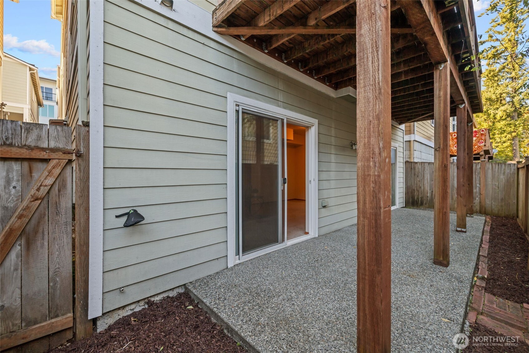 23727 80th Court W, Edmonds, WA 98026