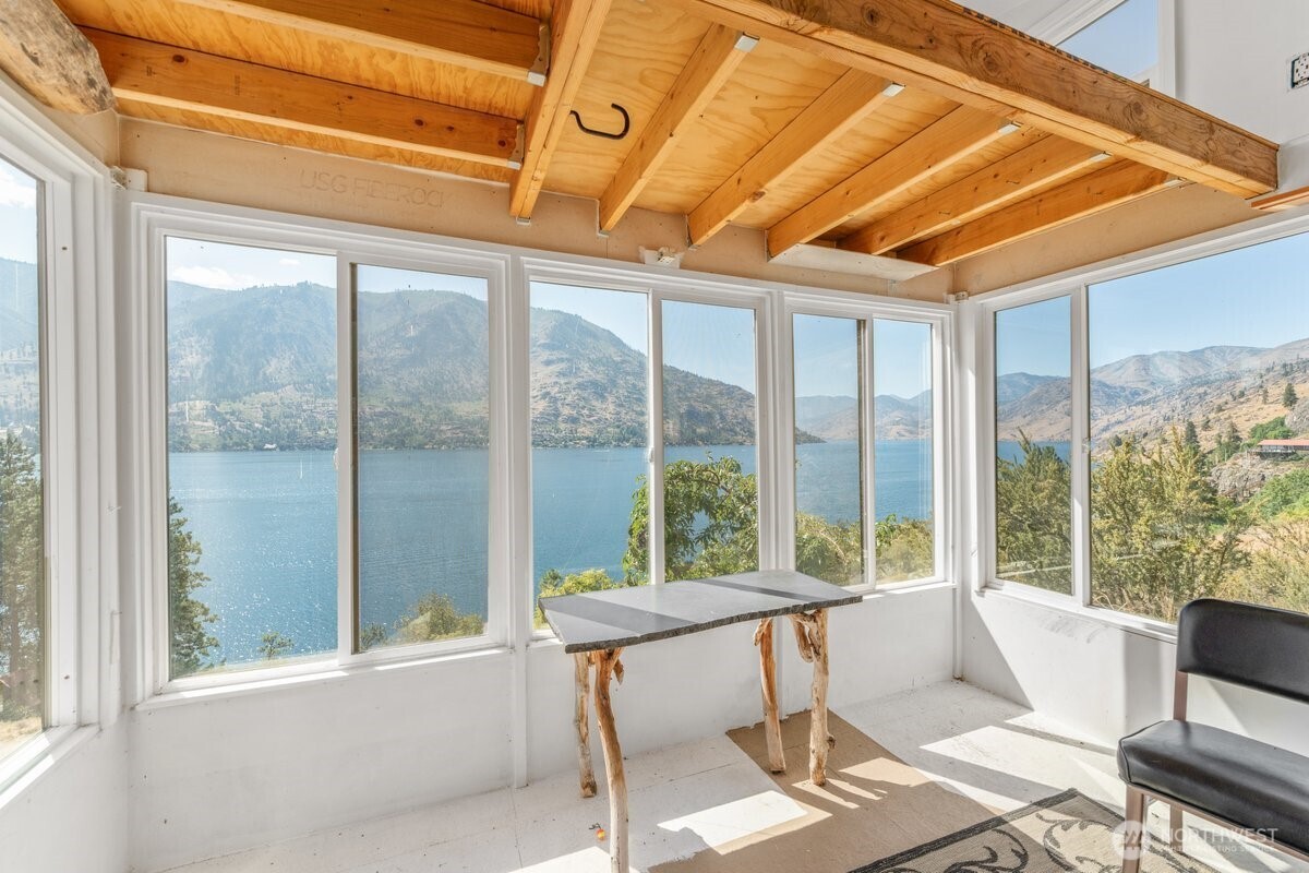 2570 Emerson Acres Road , Manson, WA 98831