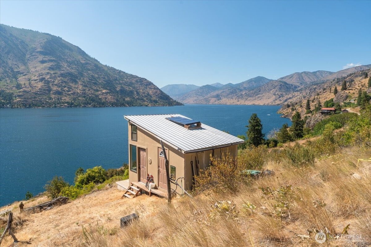 2570 Emerson Acres Road , Manson, WA 98831