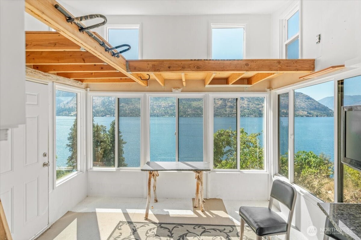 2570 Emerson Acres Road , Manson, WA 98831