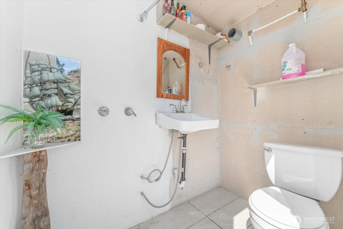 2570 Emerson Acres Road , Manson, WA 98831