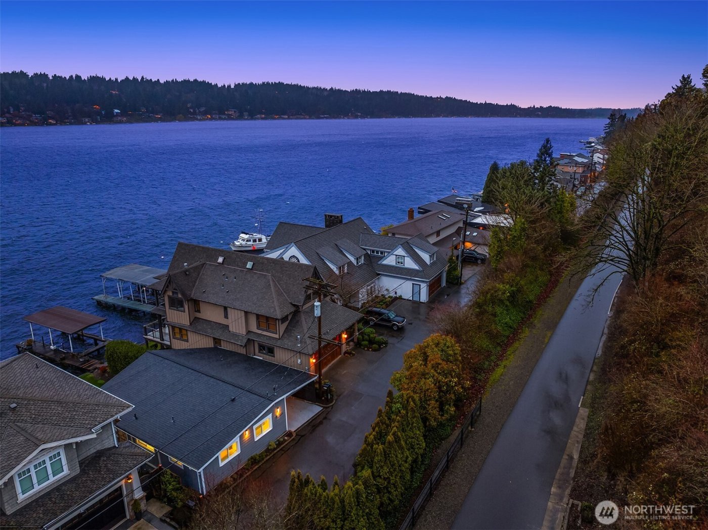 6631 Ripley Lane SE, Renton, WA 98056