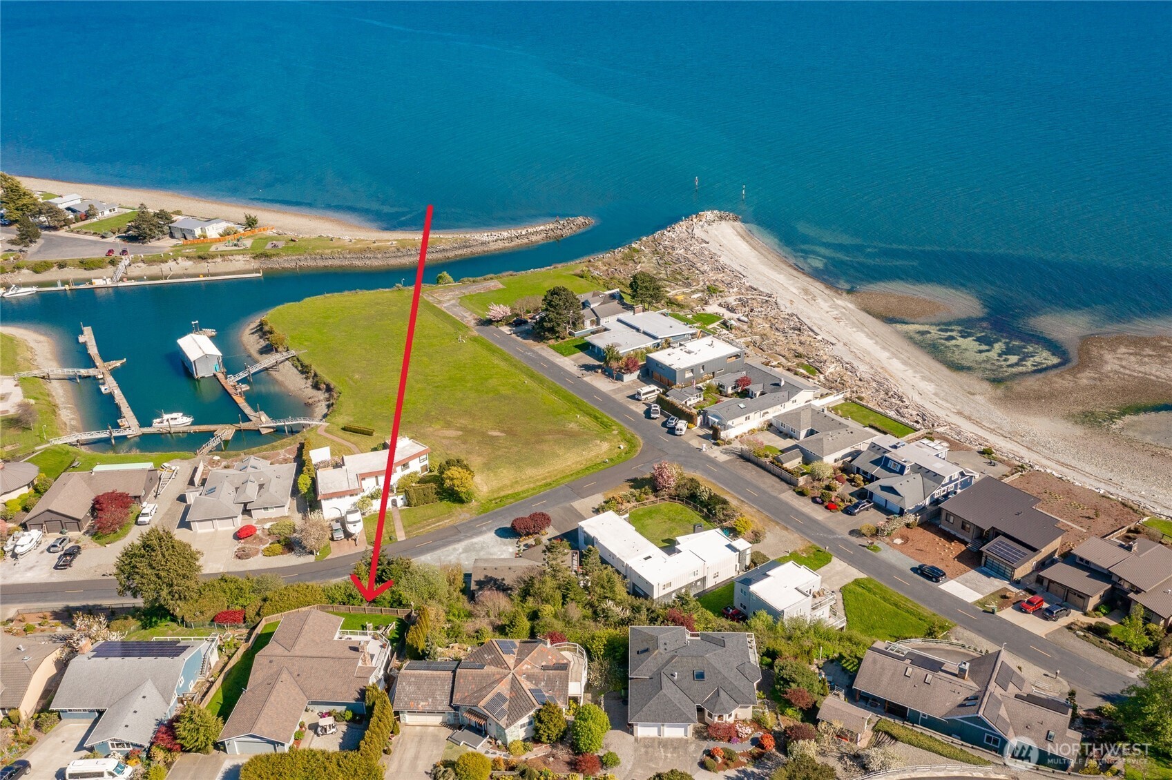 8024 Chinook Way , Blaine, WA 98230