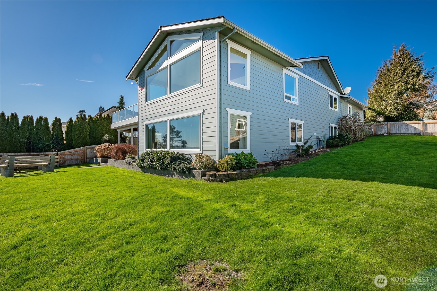 8024 Chinook Way , Blaine, WA 98230