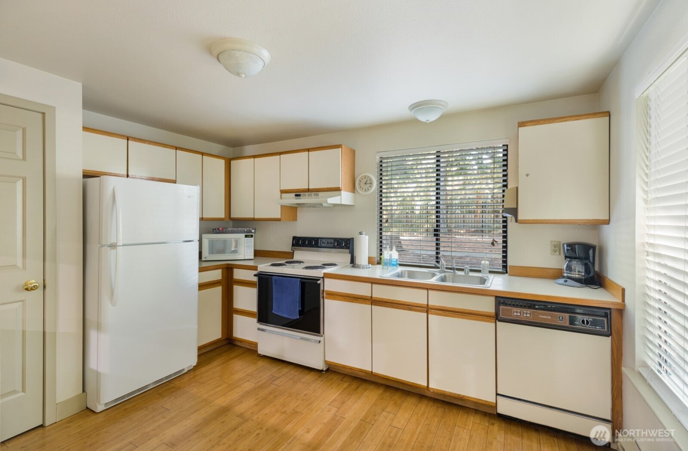 9401 167 Street Ct E, Puyallup, WA 98375-2232