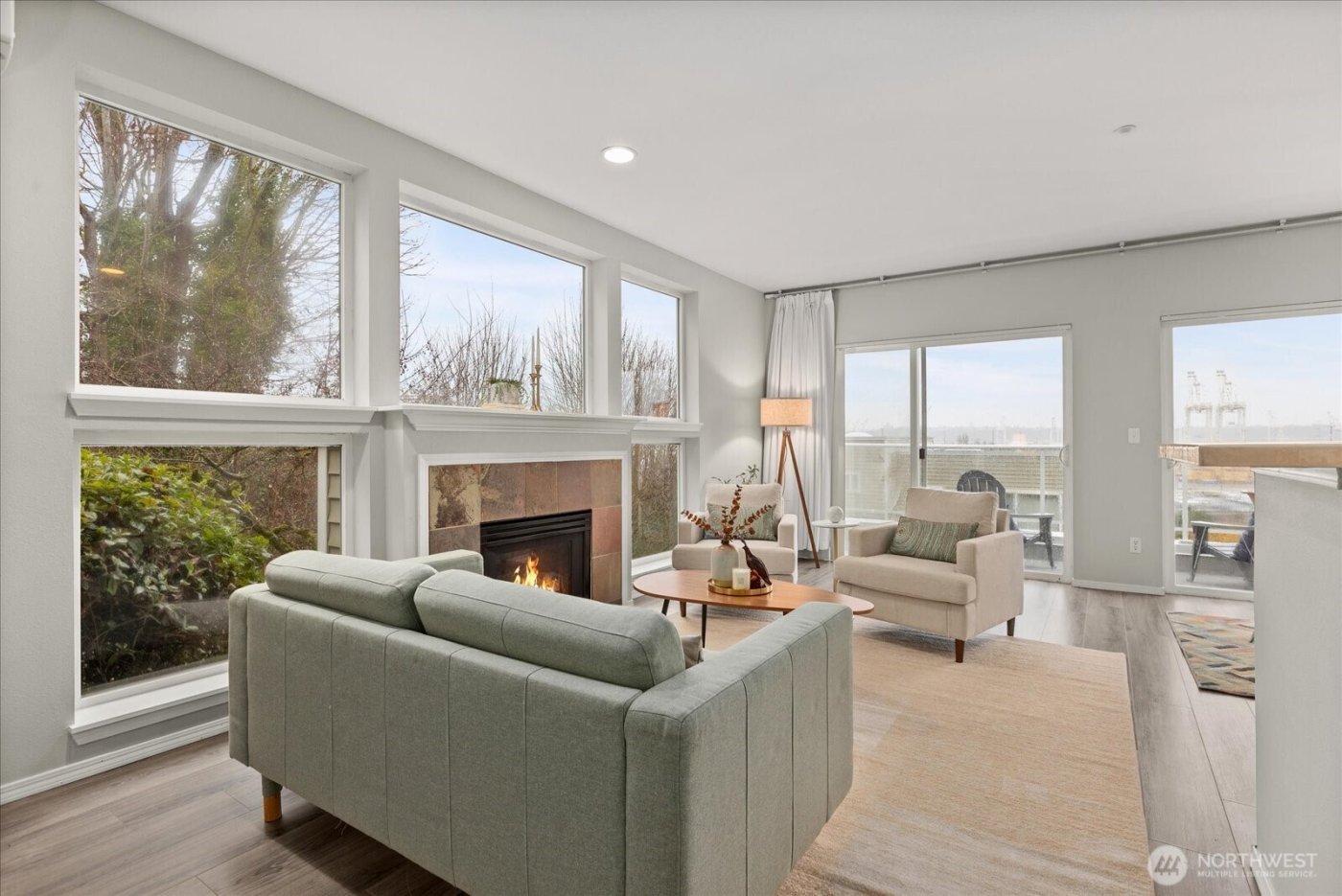 2325 Harbor Avenue SW #B1, Seattle, WA 98126-2076