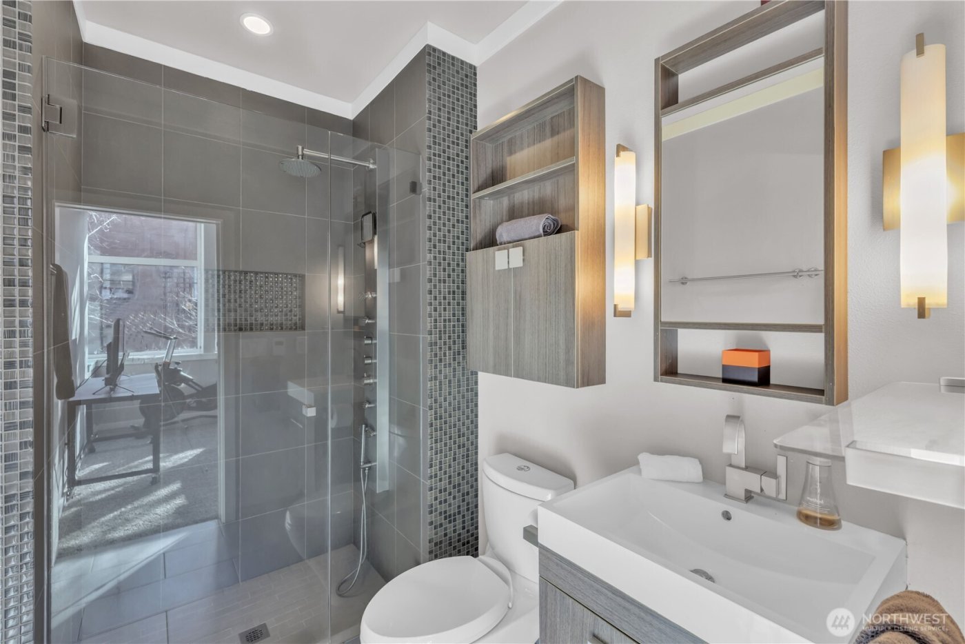 303 E Pike Street #603, Seattle, WA 98122