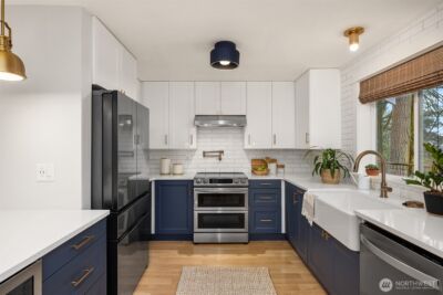 1585 NE Park View Drive , Bainbridge Island, WA 98110 - Photo 15