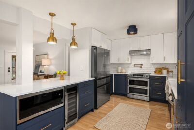 1585 NE Park View Drive , Bainbridge Island, WA 98110 - Photo 16