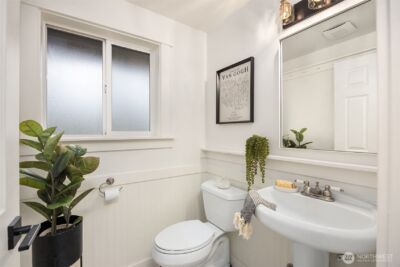 1585 NE Park View Drive , Bainbridge Island, WA 98110 - Photo 23