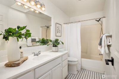 1585 NE Park View Drive , Bainbridge Island, WA 98110 - Photo 25