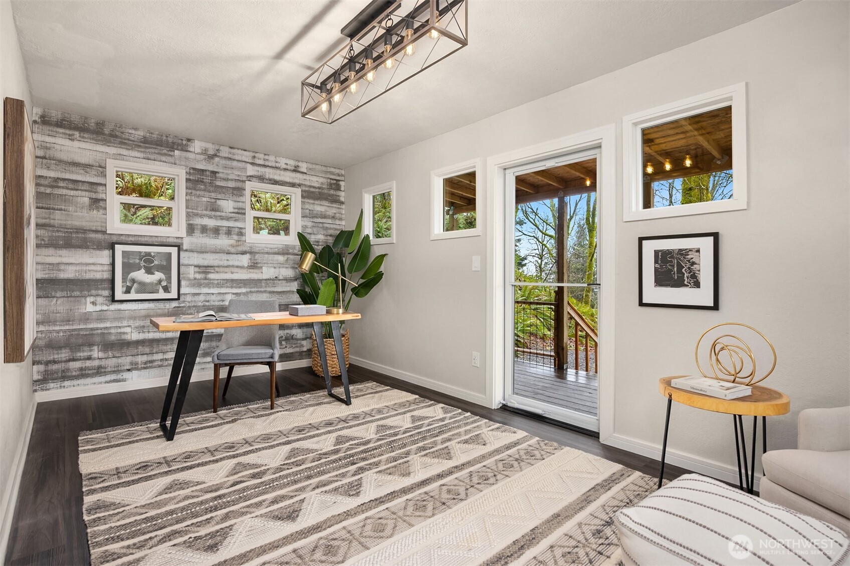 1585 NE Park View Drive , Bainbridge Island, WA 98110