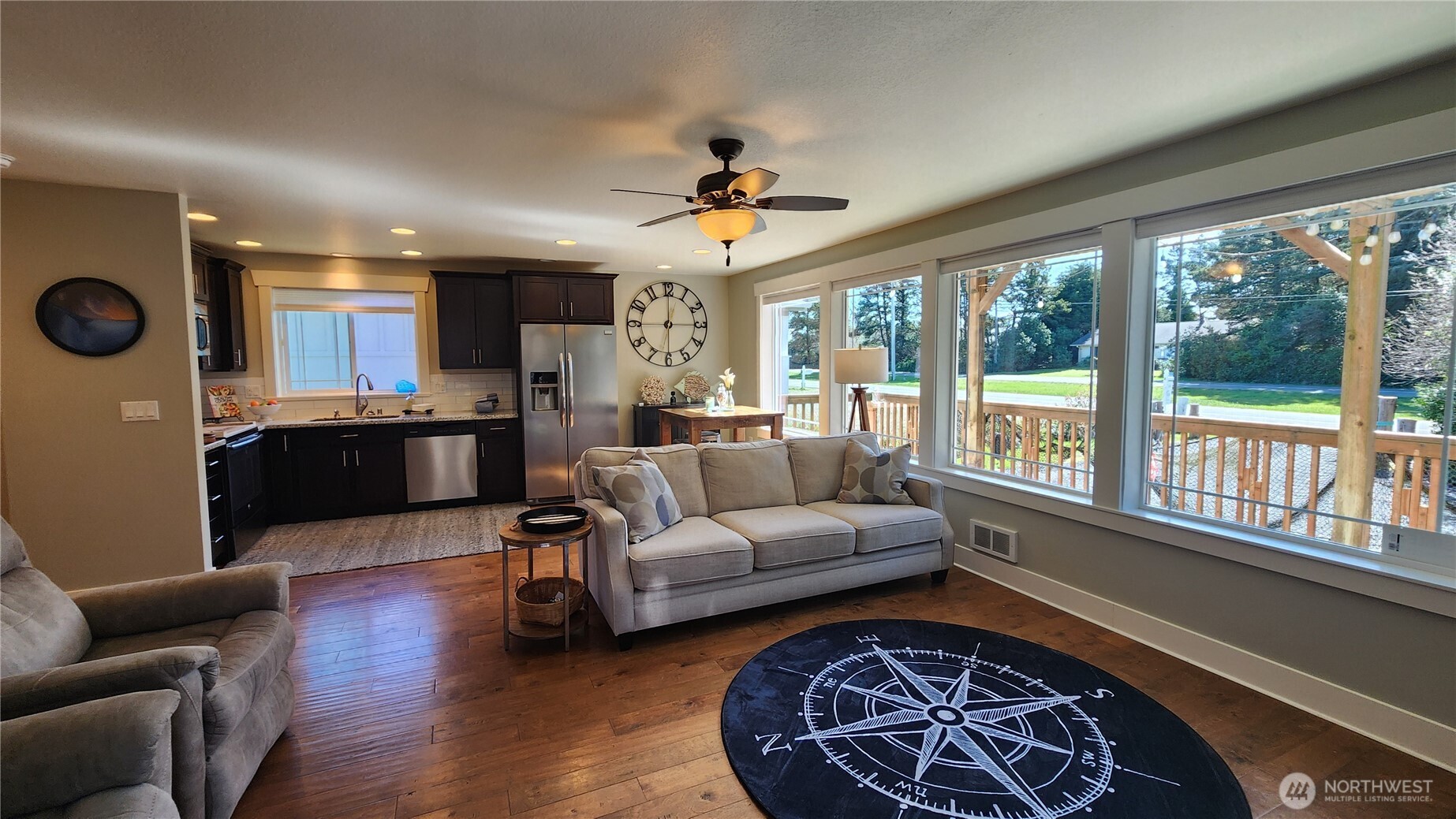 136 Pacific Boulevard NW, Ocean Shores, WA 98569