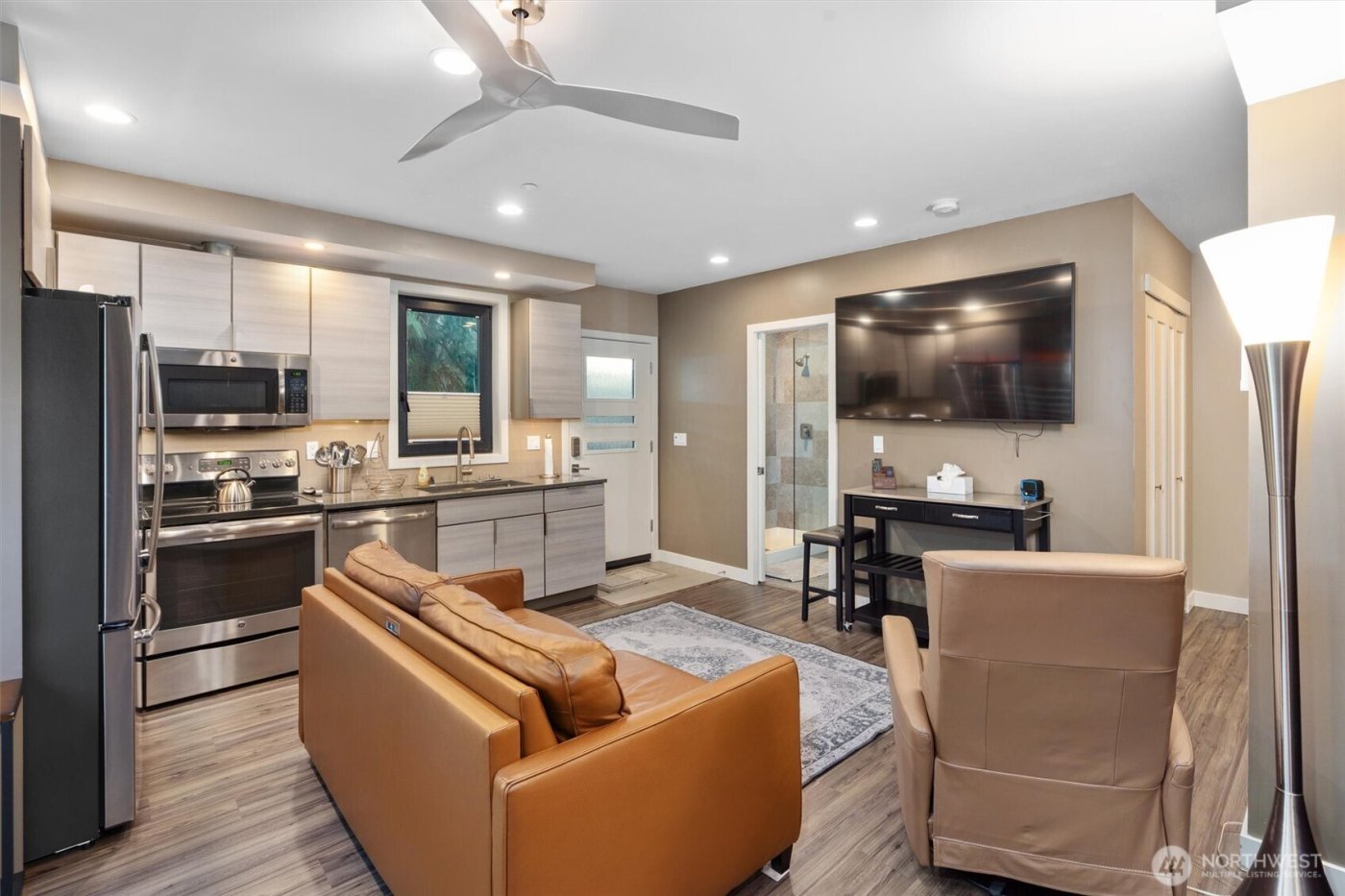 7337 151st Avenue NE, Redmond, WA 98052