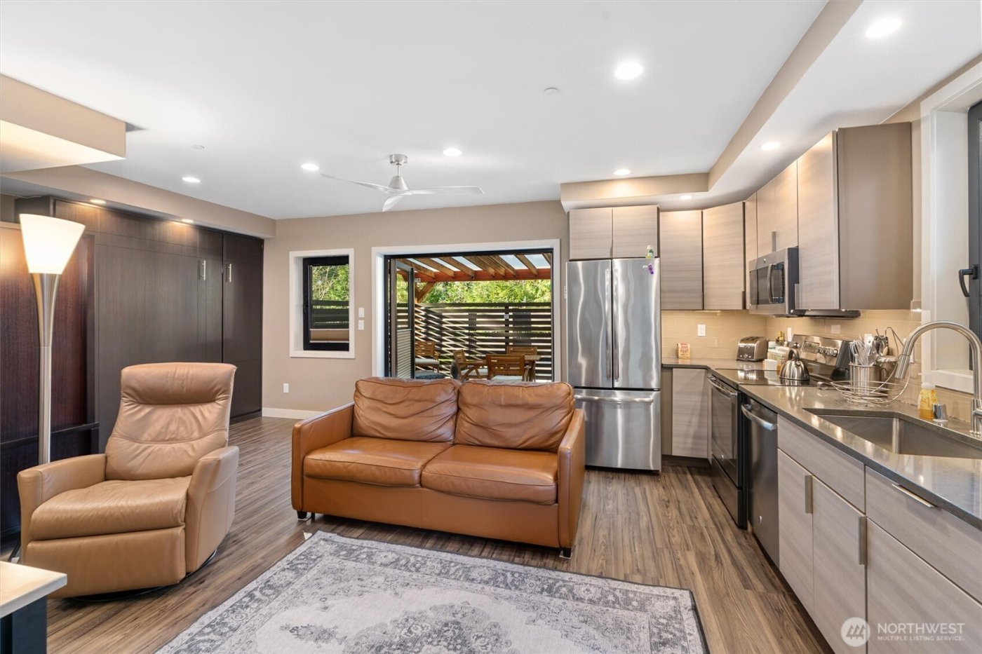 7337 151st Avenue NE, Redmond, WA 98052