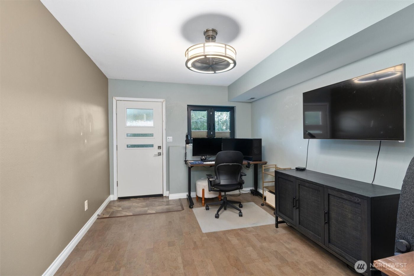 7337 151st Avenue NE, Redmond, WA 98052