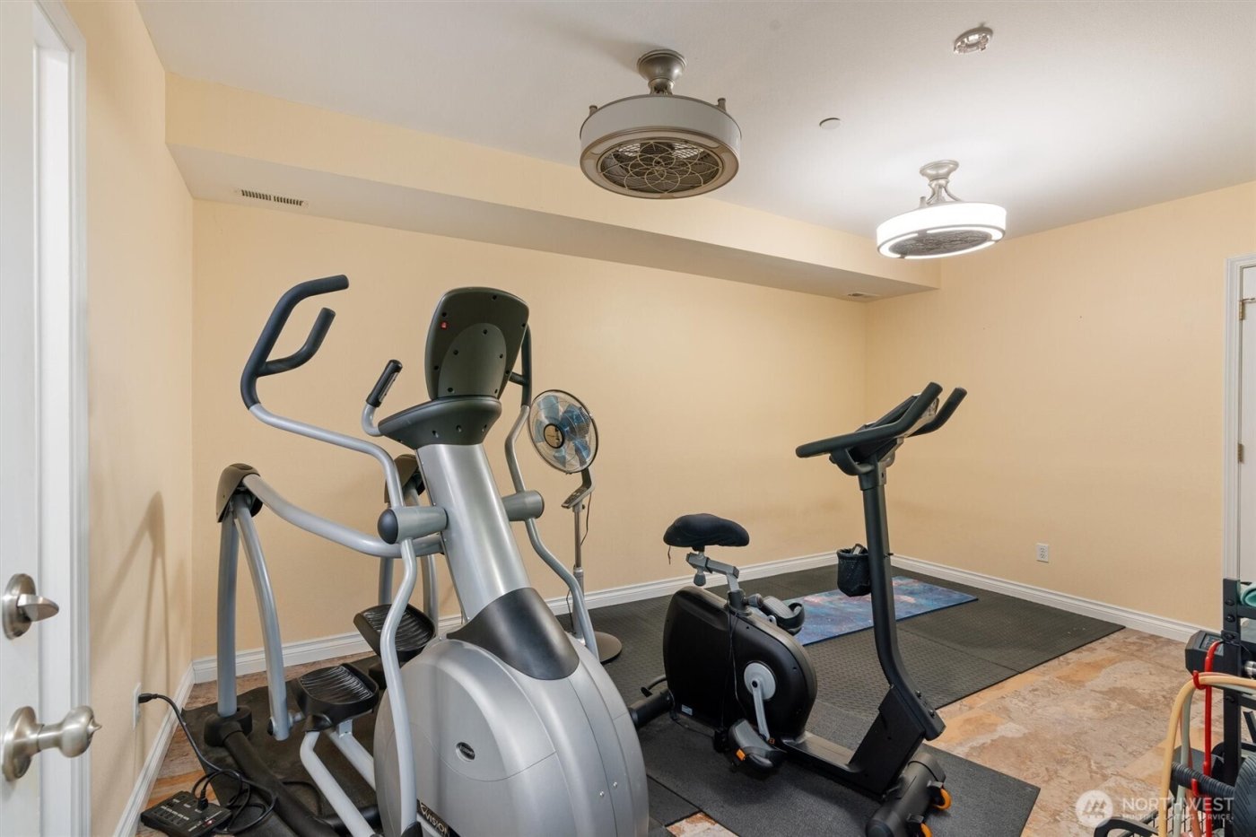 7337 151st Avenue NE, Redmond, WA 98052