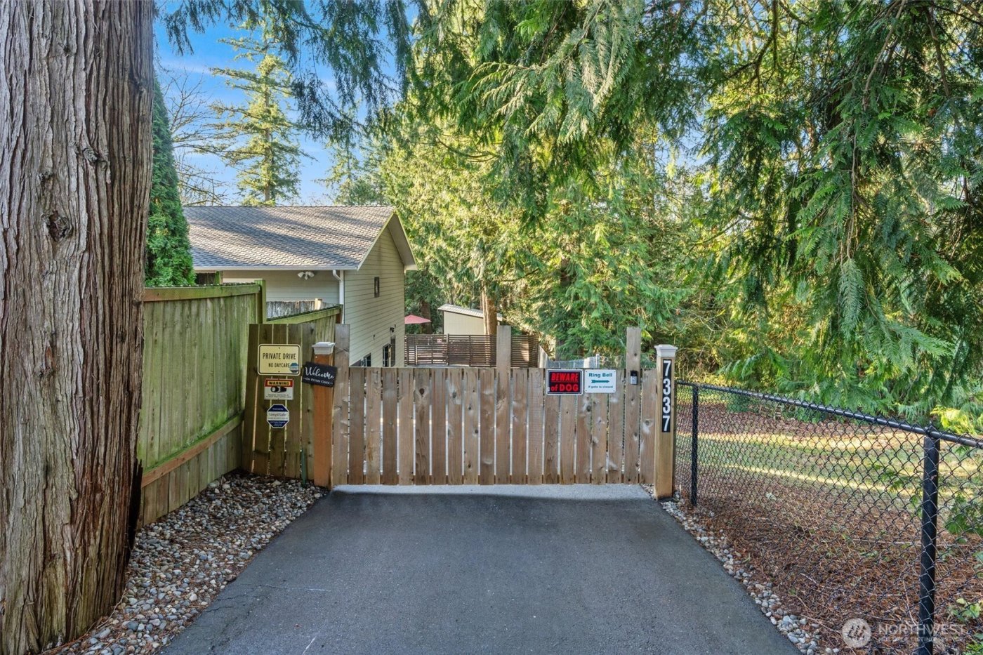 7337 151st Avenue NE, Redmond, WA 98052