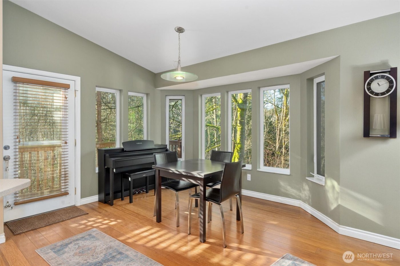 7337 151st Avenue NE, Redmond, WA 98052