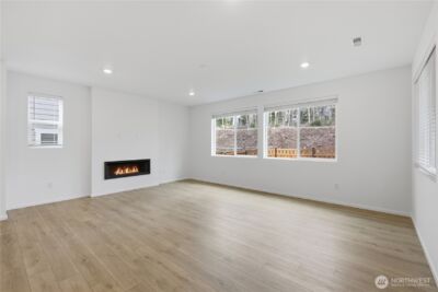 20428 Myrtle Place E, Bonney Lake, WA 98391 - Photo 6