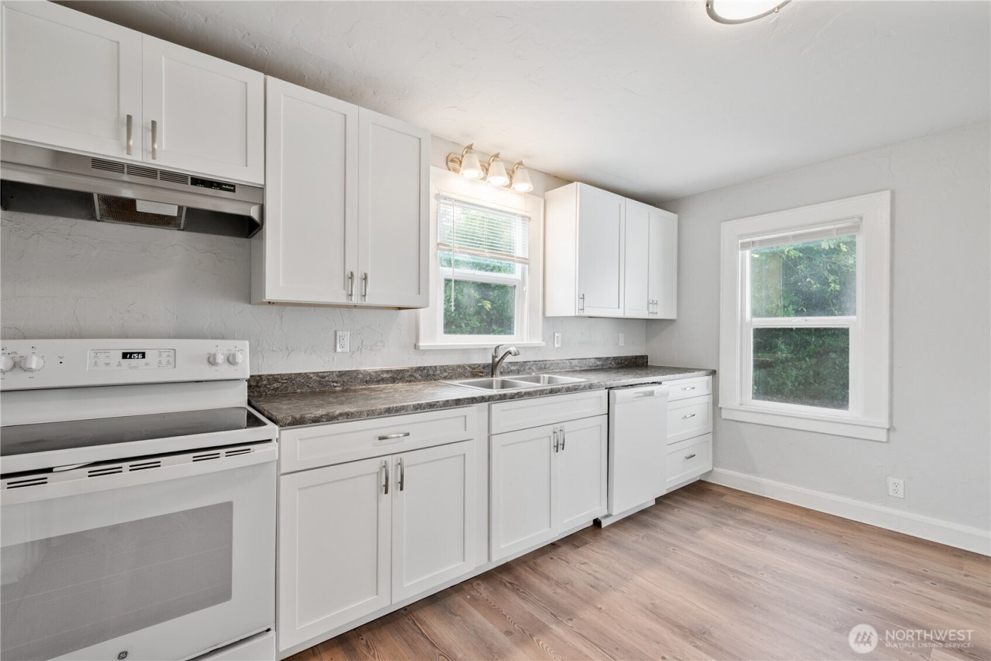 2103 36th Avenue , Longview, WA 98632