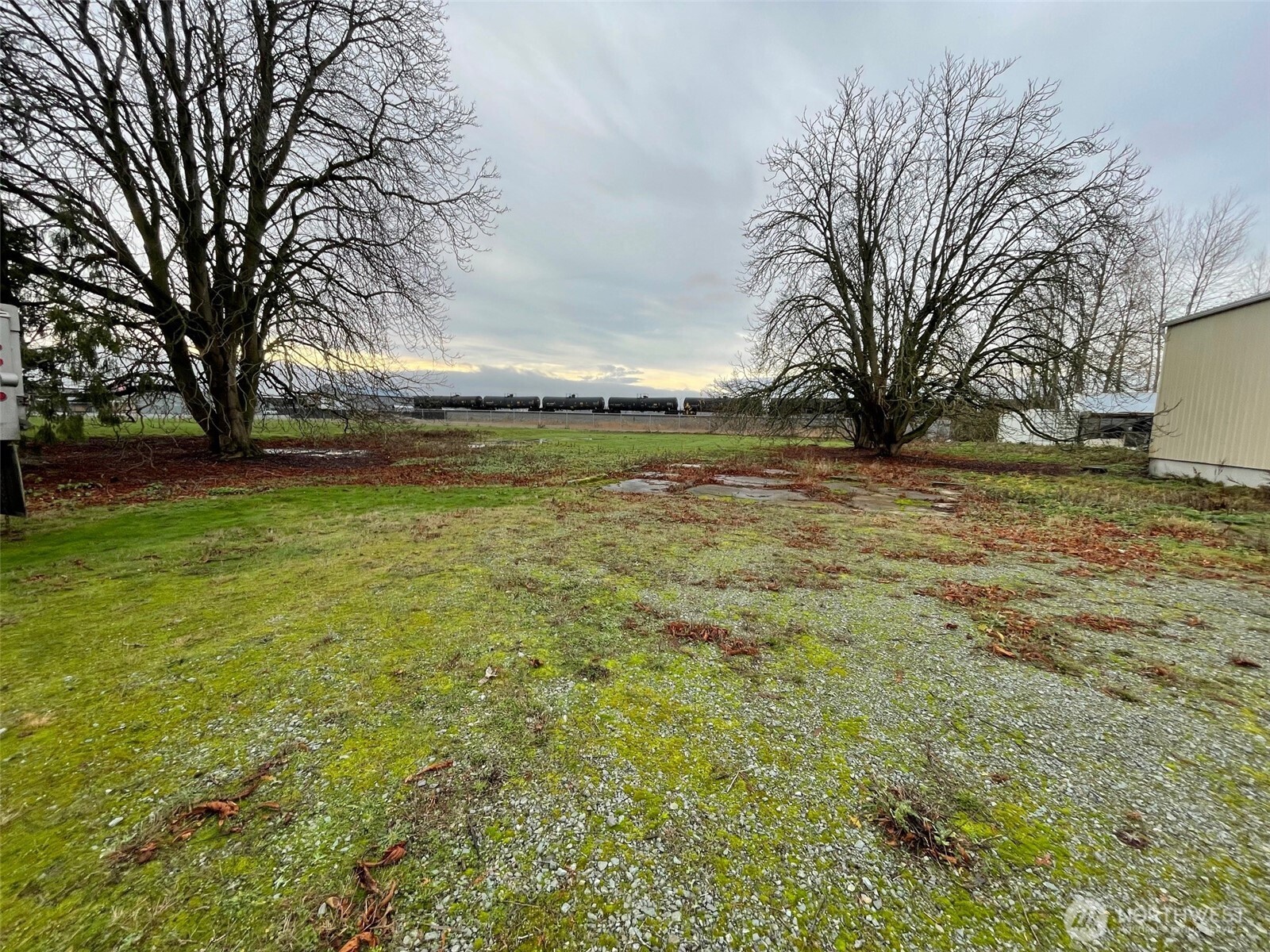 3823 Old Highway 99 South Road , Mount Vernon, WA 98273