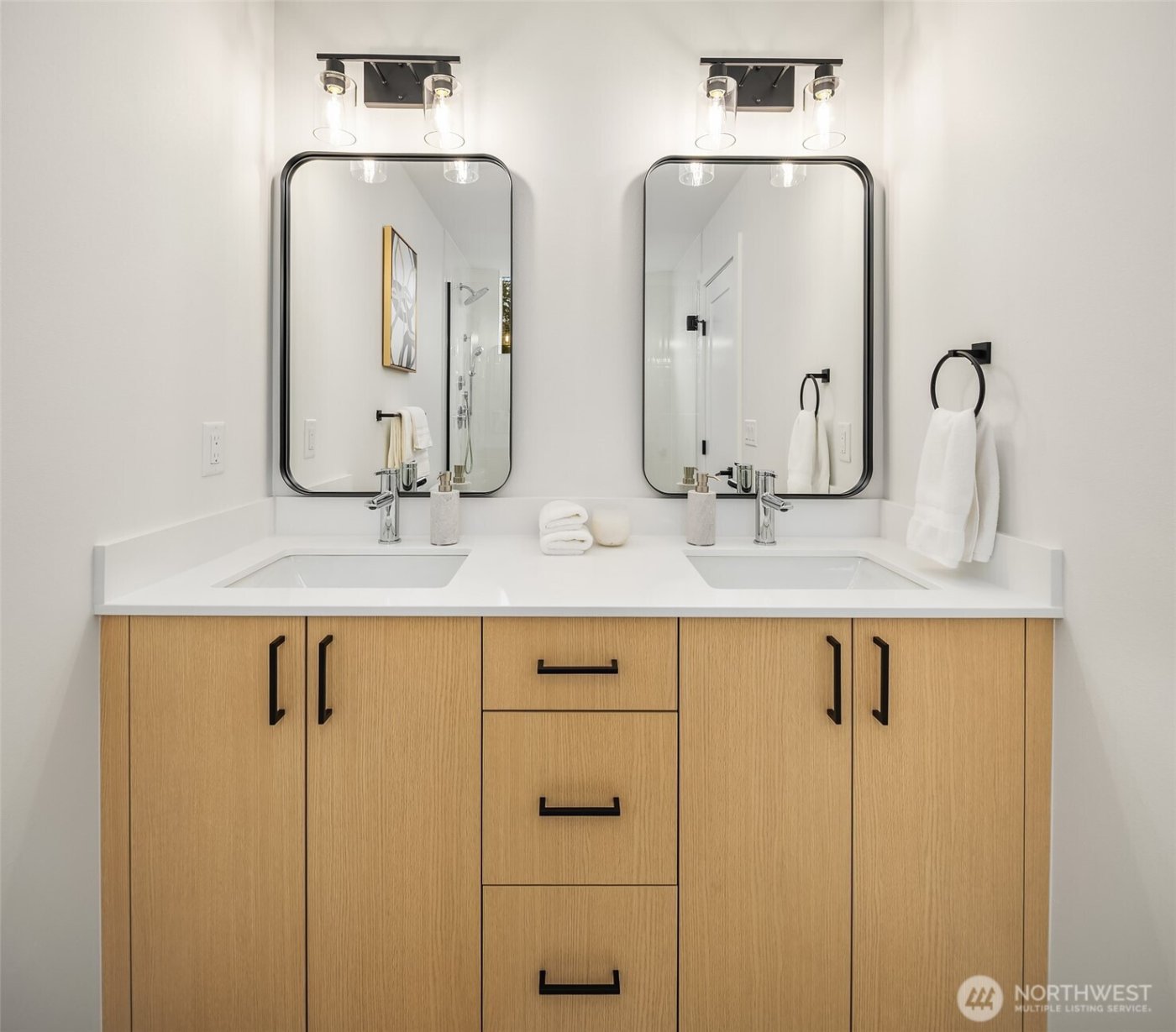 18011 2nd Avenue NE #A, Shoreline, WA 98155