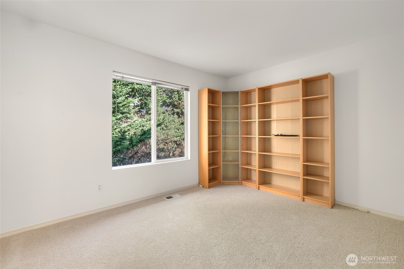 22609 42nd Place S, Kent, WA 98032