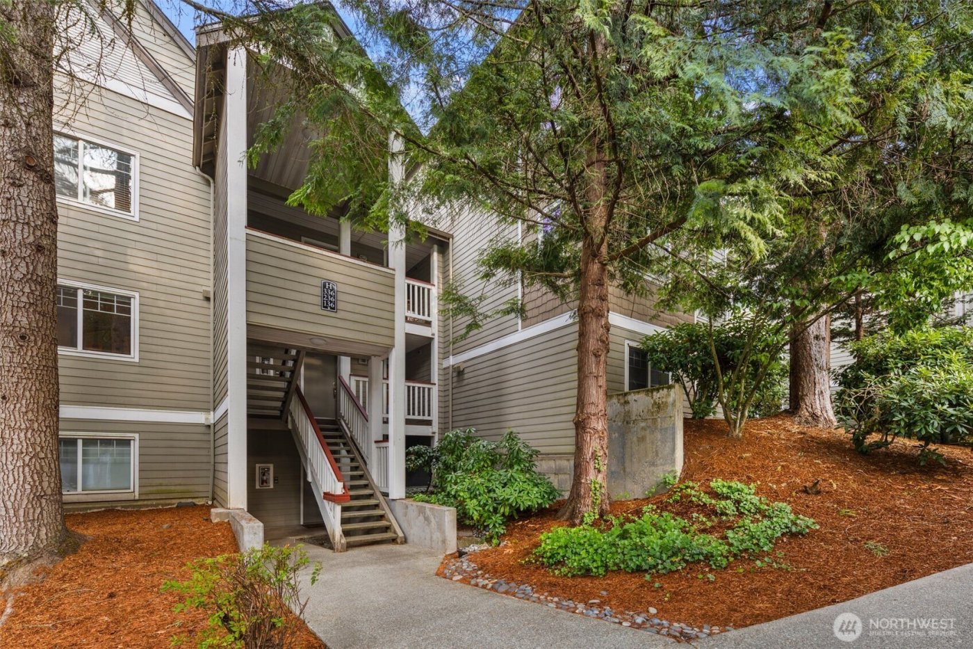 18501 SE Newport Way #H236, Issaquah, WA 98027