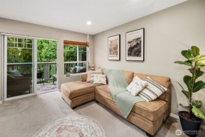 18501 SE Newport Way #H236, Issaquah, WA 98027 - Photo 7