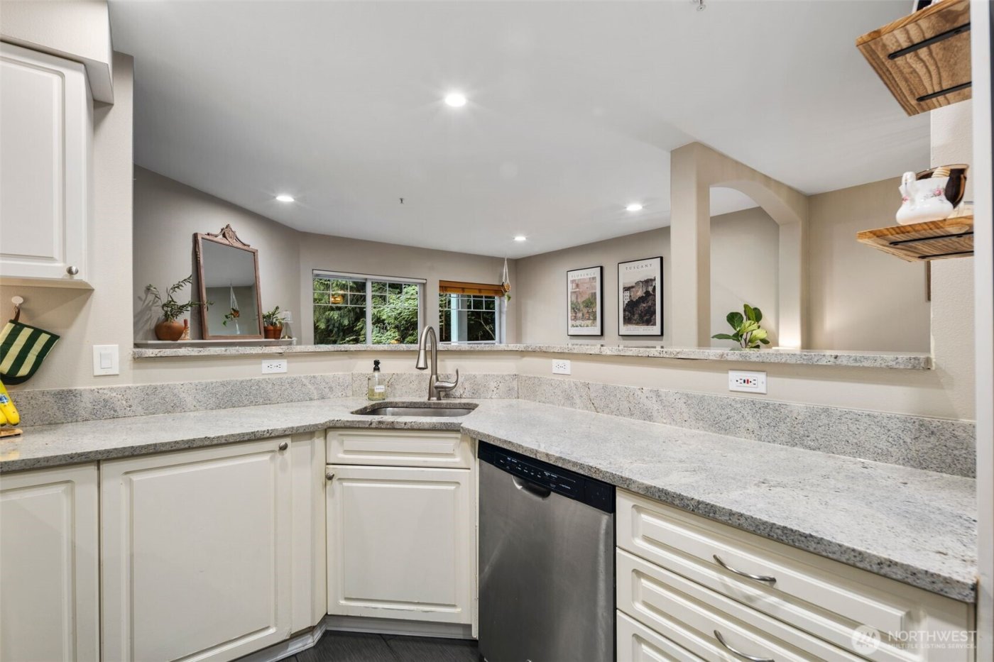 18501 SE Newport Way #H236, Issaquah, WA 98027