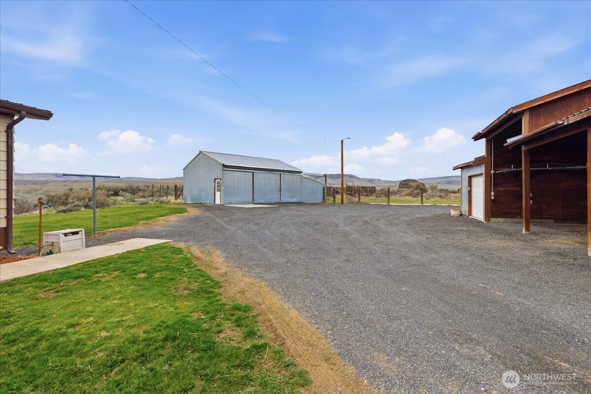 3561 Highway 155 , Coulee Dam, WA 99116