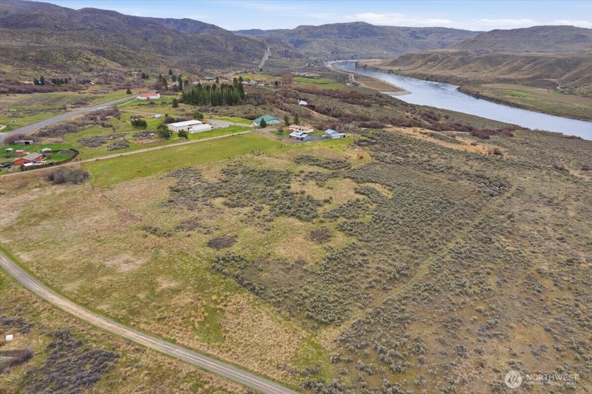 3561 Highway 155 , Coulee Dam, WA 99116