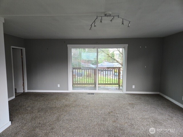 1523 Bloomington Avenue , Bremerton, WA 98312-3011