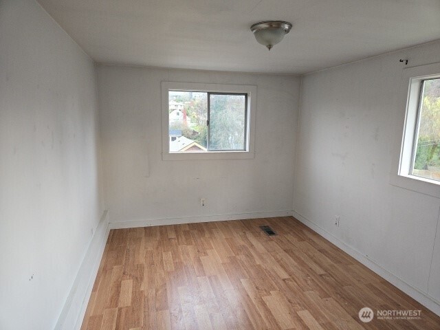 1523 Bloomington Avenue , Bremerton, WA 98312-3011