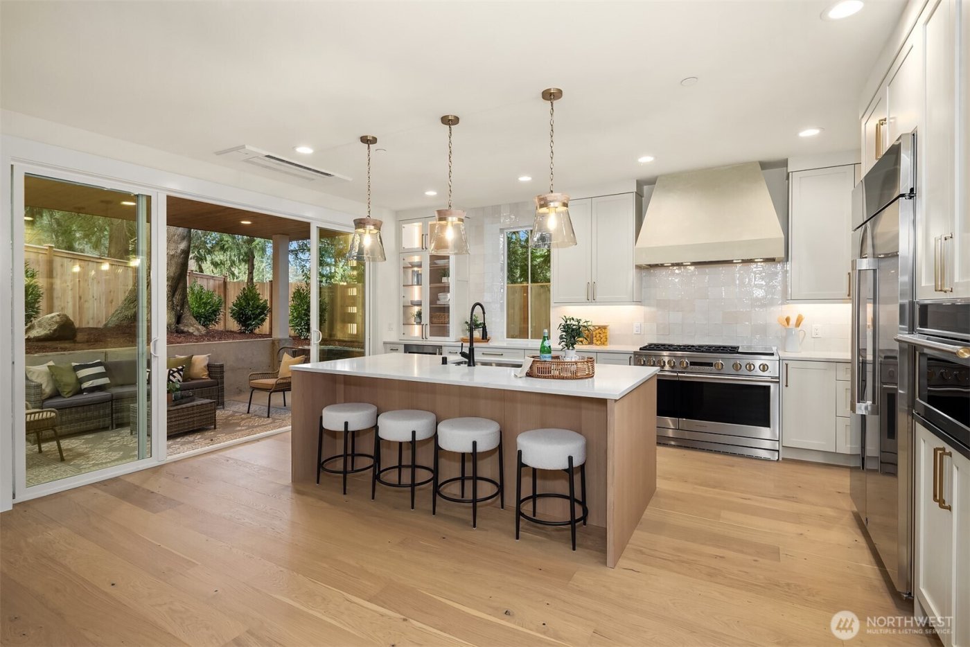 11814 NE 103rd Place , Kirkland, WA 98033