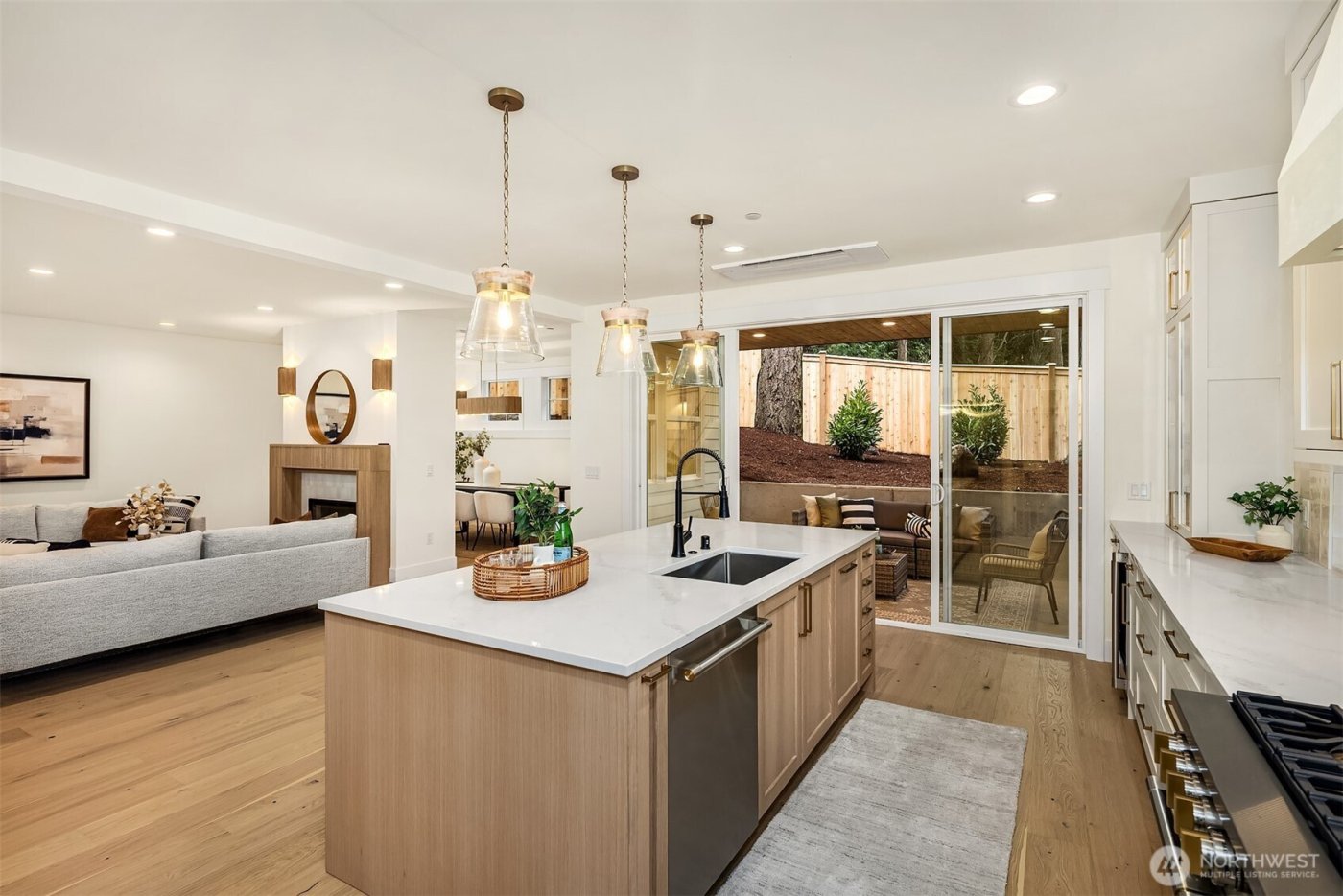 11814 NE 103rd Place , Kirkland, WA 98033