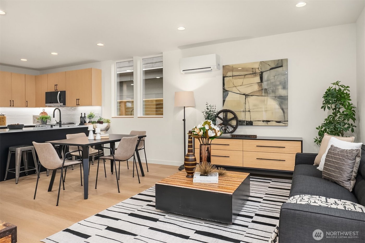 1459 22nd Avenue , Seattle, WA 98122