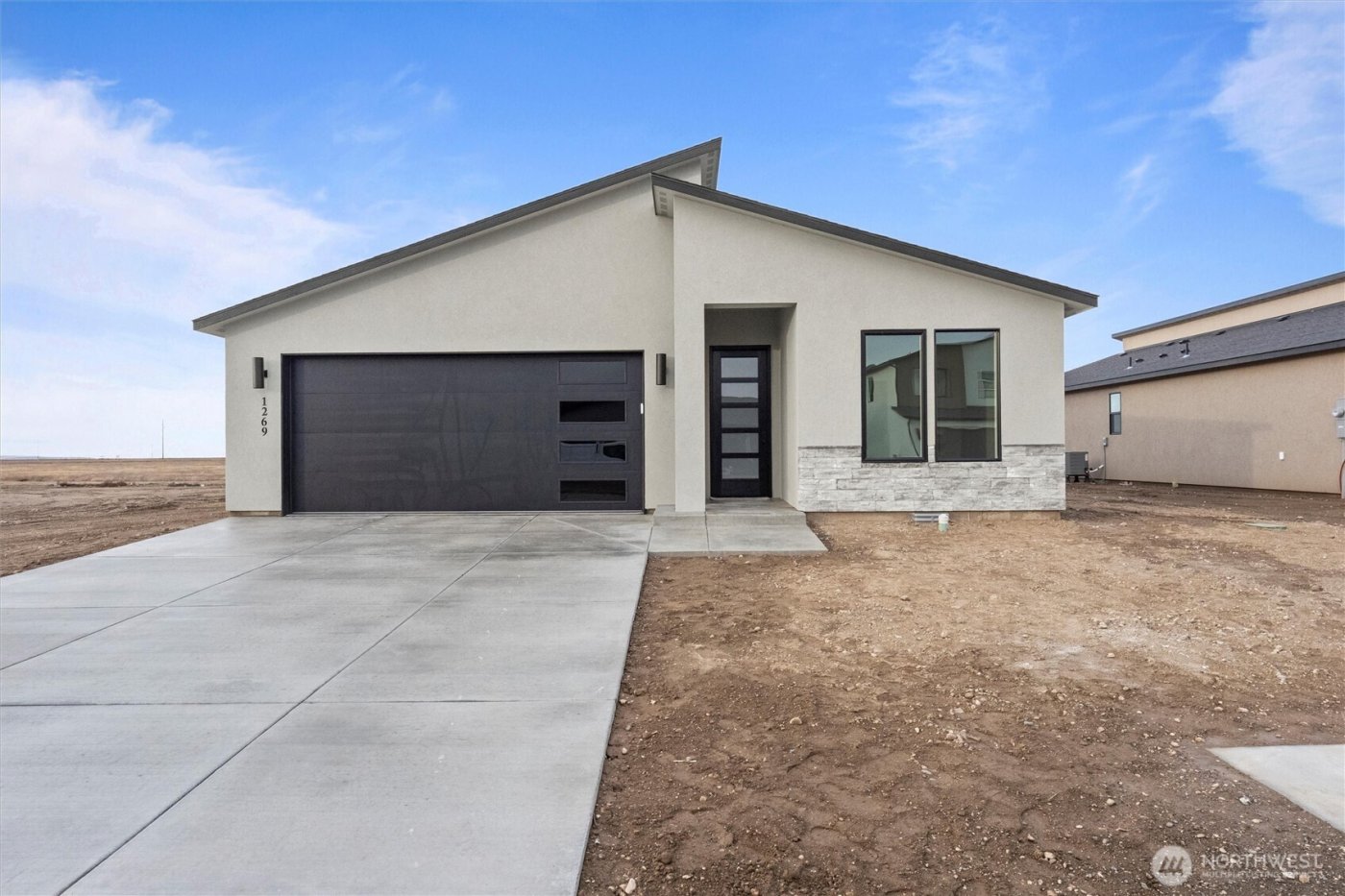 1269 E Mt Hood Street , Othello, WA 99344