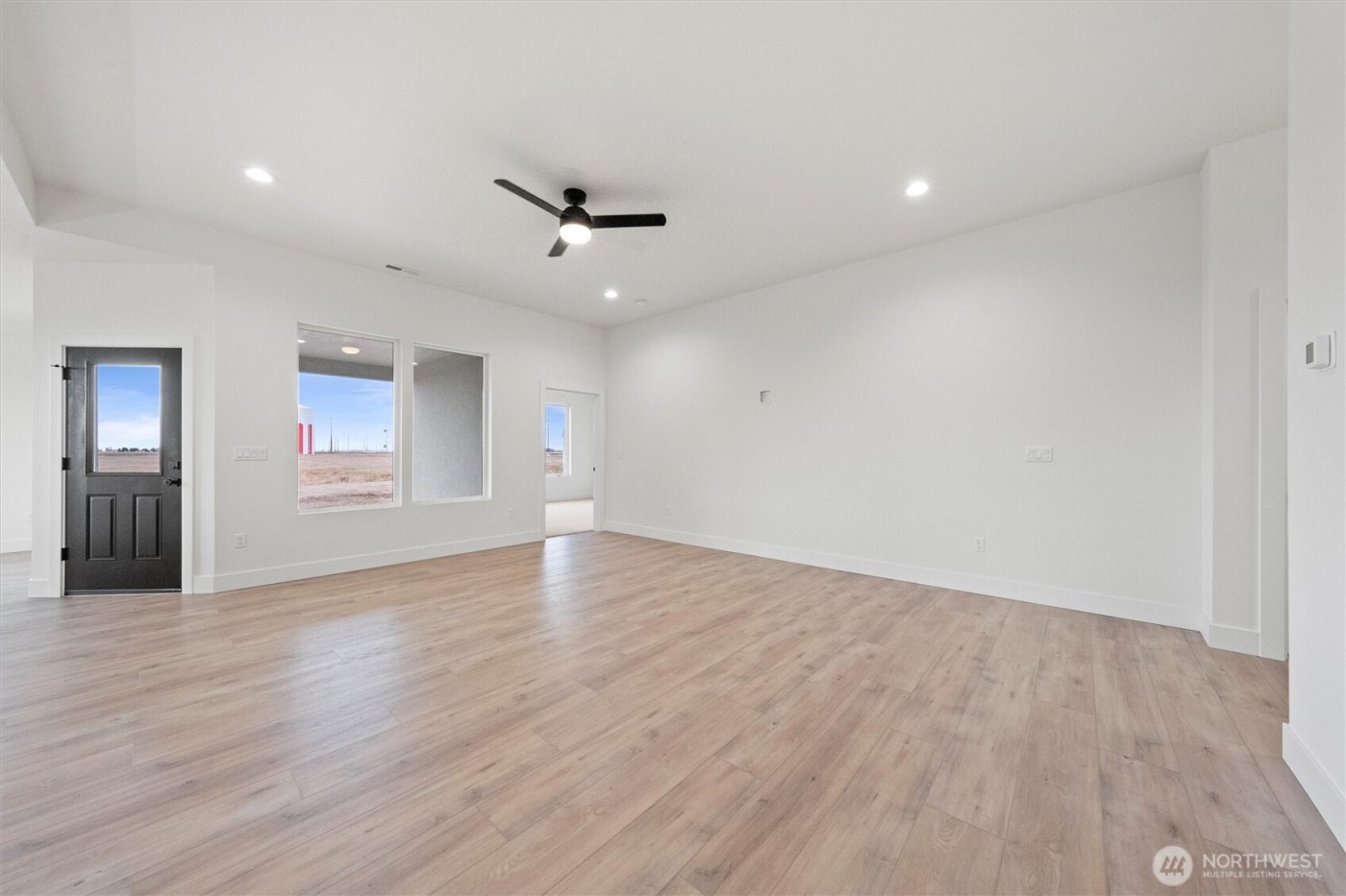 1269 E Mt Hood Street , Othello, WA 99344