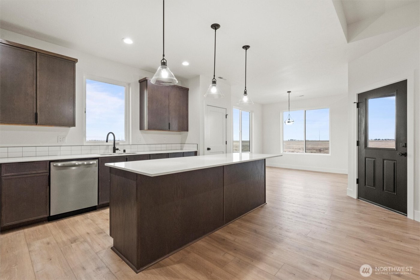 1269 E Mt Hood Street , Othello, WA 99344