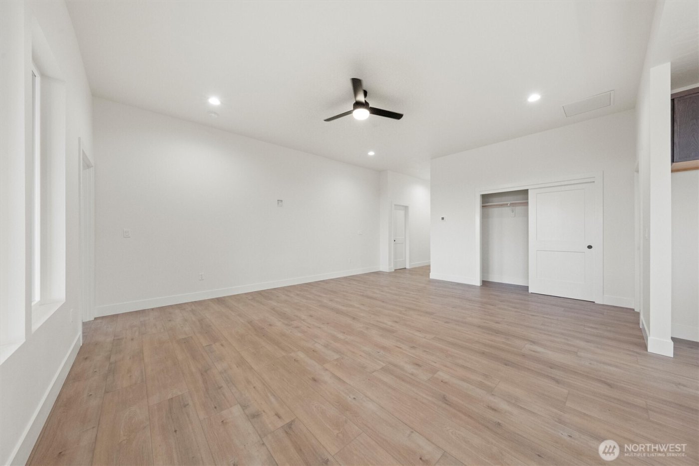 1269 E Mt Hood Street , Othello, WA 99344