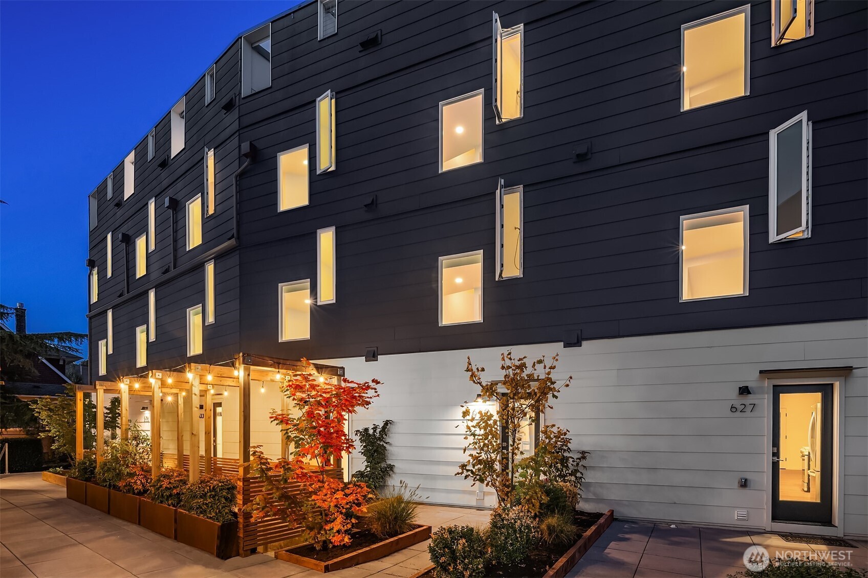 1227 E Roy Street , Seattle, WA 98102