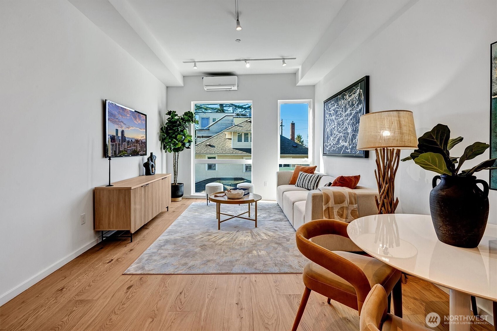 1227 E Roy Street , Seattle, WA 98102