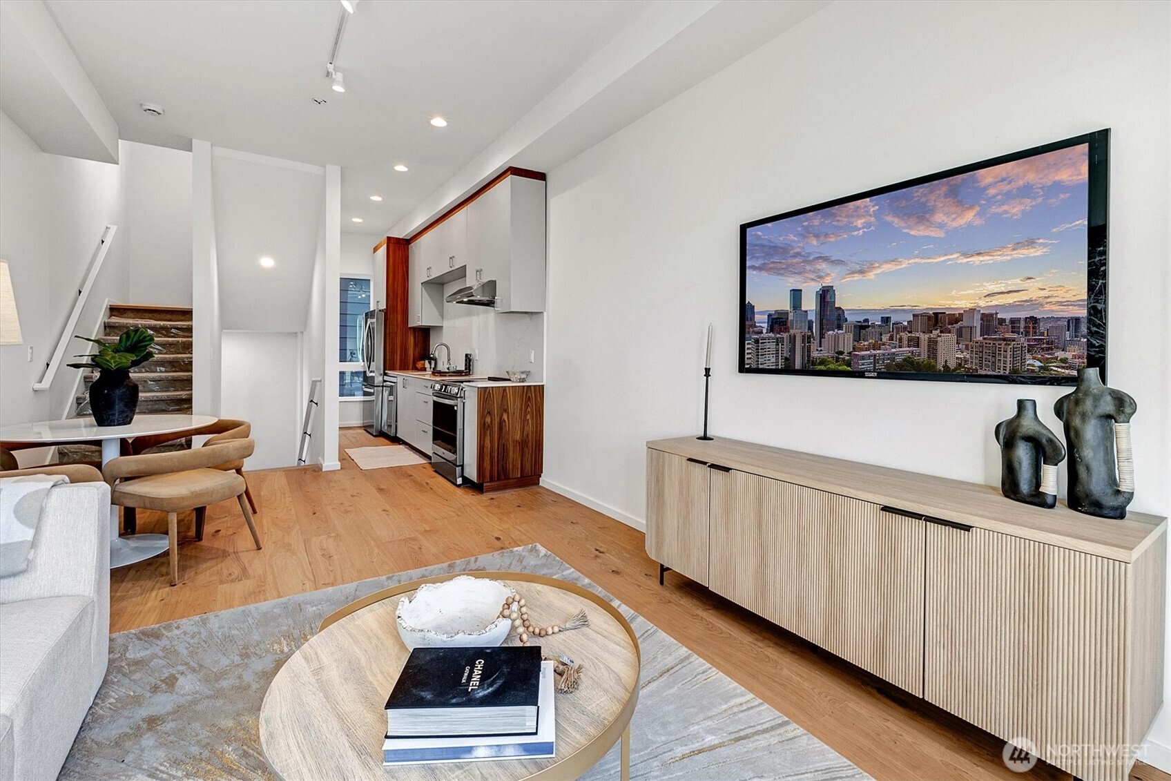 1227 E Roy Street , Seattle, WA 98102