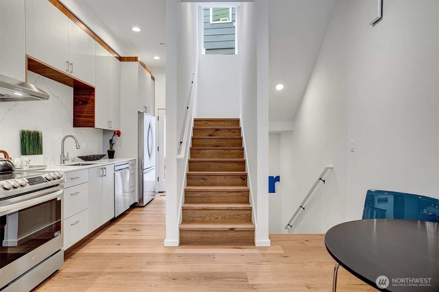 635 13th Avenue E, Seattle, WA 98102