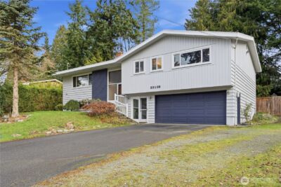 22109 93 Place W, Edmonds, WA 98020